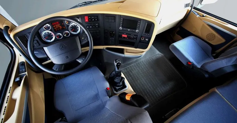 Camión mezclador 8x4 Howo-T7H