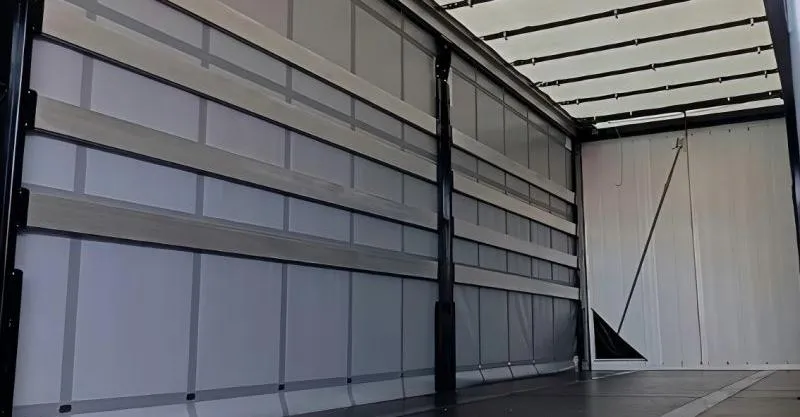 45 pies Trailer de cortinas